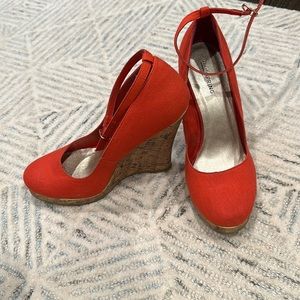 Salmon colored fabric wedges